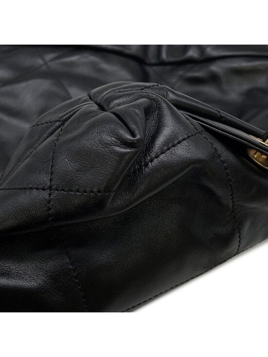 Chanel Backpack 22 Small Shiny Calfskin Black main image 2